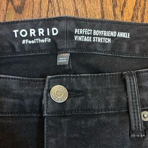 Torrid Perfect Boyfriend Ankle Vintage Stretch Jean. Size 14R